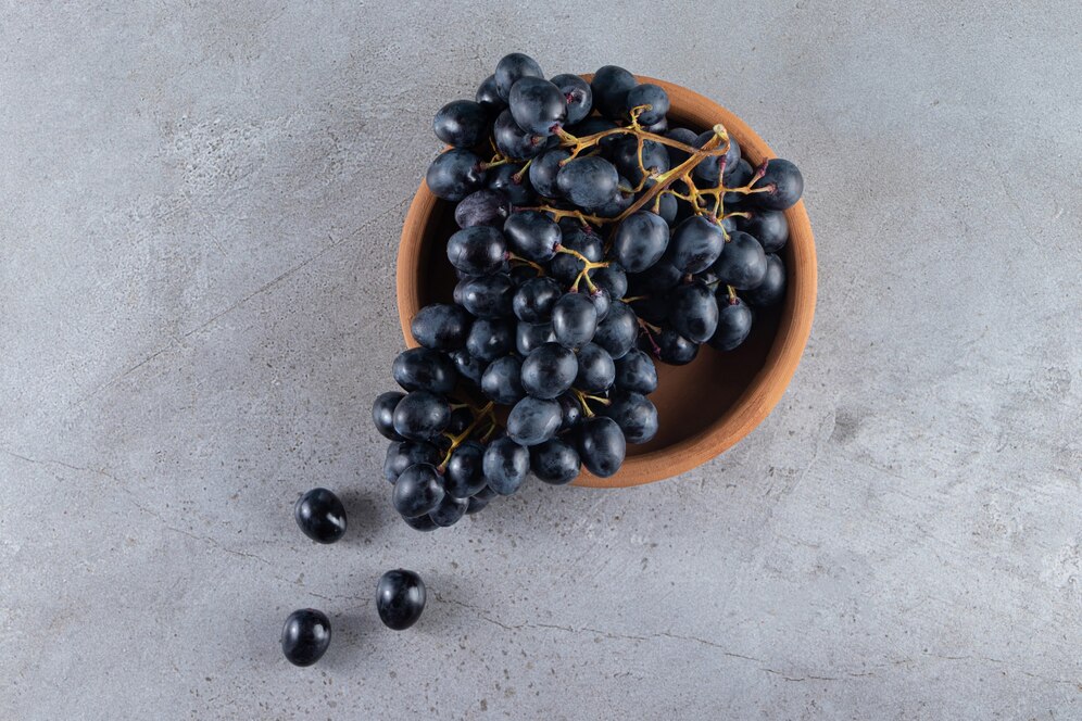 Black Corinth Grapes