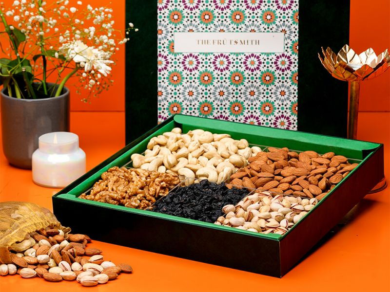 Luxury nuts hamper
