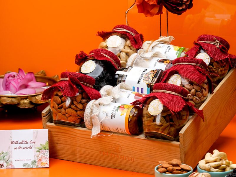 Luxury sumptuous hamper