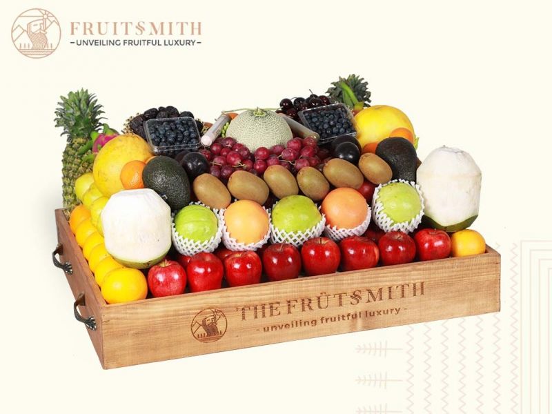 Gourmet Assorted Fruit Gift Tray, Extravagance