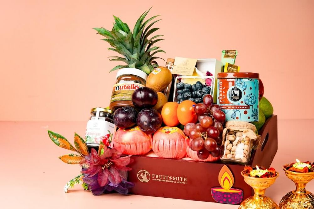 Maroon Delight Hamper