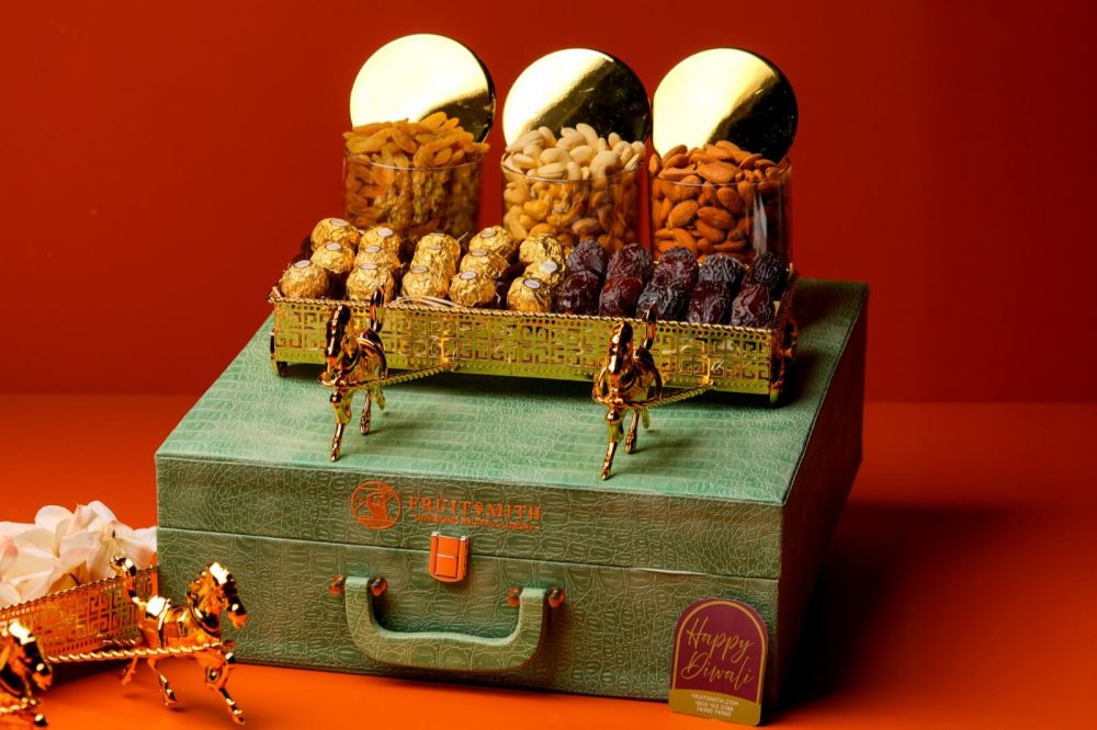 Horse Nuts Hamper(Silver Plated)