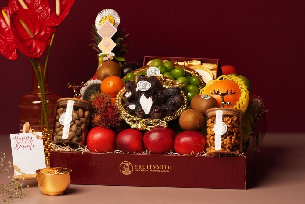 Diwali fruit & nut hamper