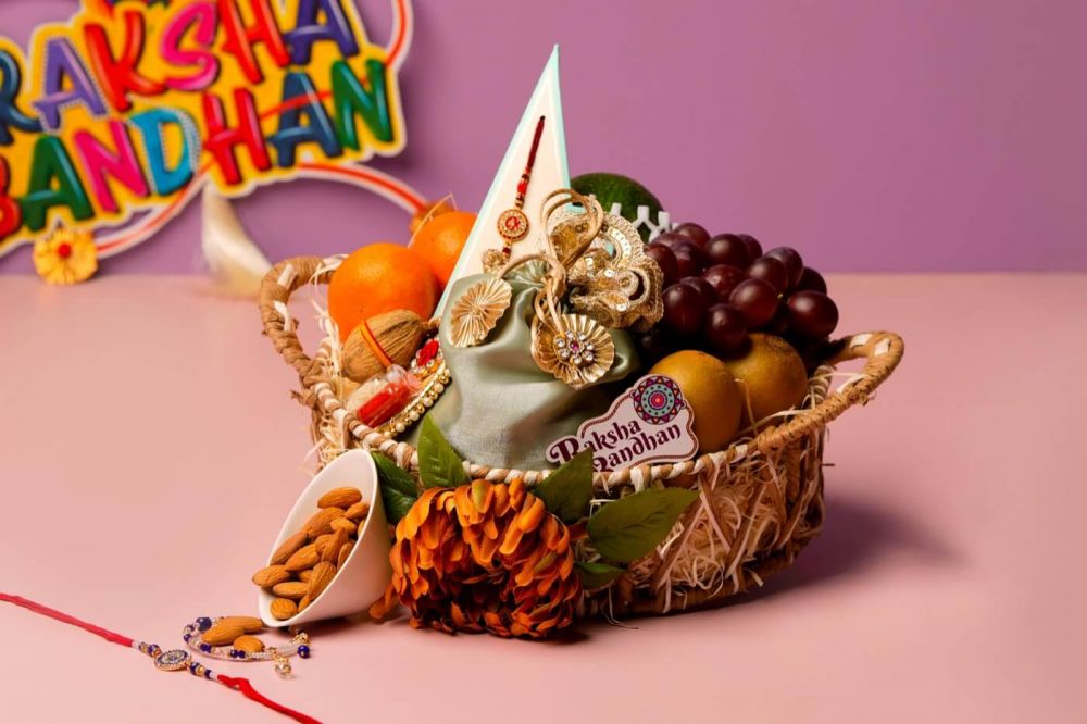 Rakhi Hamper 6